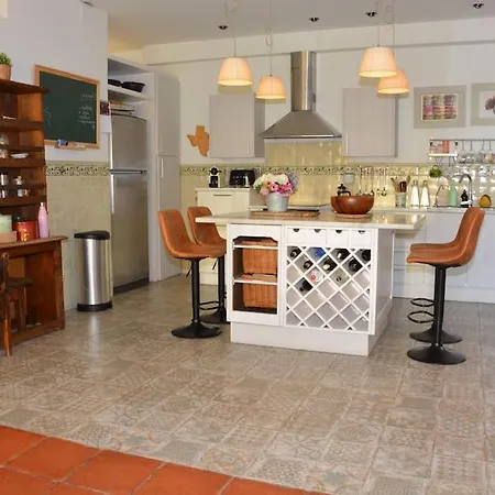 Julia: Tranquil Seaside Retreat With Spectacular Views Sitges
