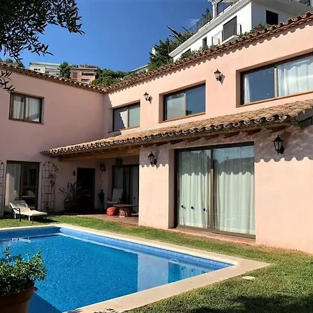Julia: Tranquil Seaside Retreat With Spectacular Views * Sitges