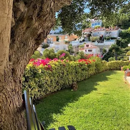Julia: Tranquil Seaside Retreat With Spectacular Views Villa Sitges