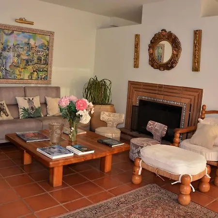 Julia: Tranquil Seaside Retreat With Spectacular Views Villa