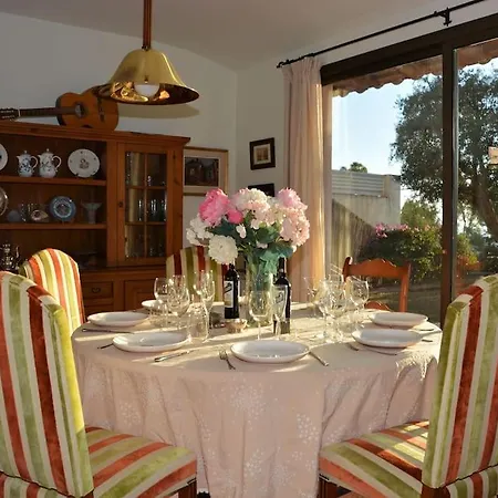 Julia: Tranquil Seaside Retreat With Spectacular Views Villa Sitges