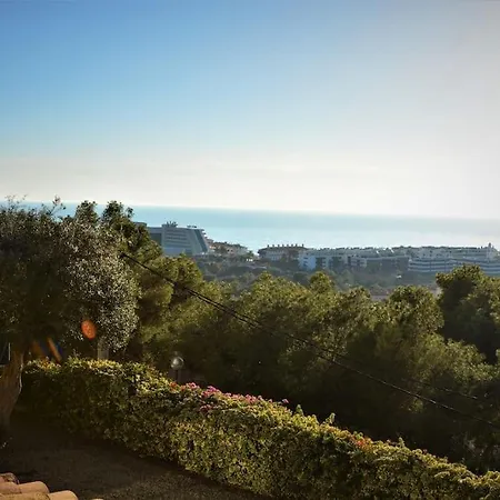 Julia: Tranquil Seaside Retreat With Spectacular Views Villa