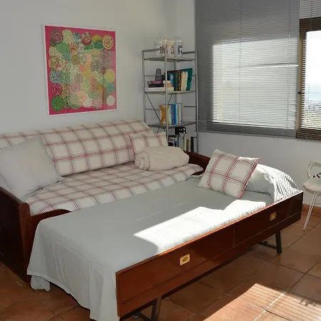 Julia: Tranquil Seaside Retreat With Spectacular Views Villa